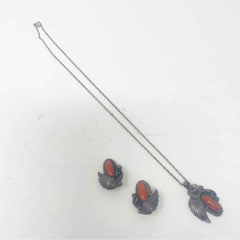 664 Vintage Navajo Coral Sterling Silver Feathers Pendant and Earrings by SAM P.